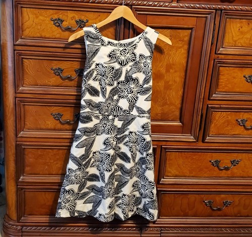 J CREW floral cotton canvas fit n' flare dress size 2 - Picture 4 of 5