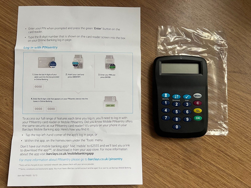 Barclays Bank Barclaycard Pinsentry Card Reader Black - Picture 2 of 6