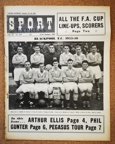 Vintage 1950s SPORT Football Magazine Including Team Picture – Various Issues - Picture 16 of 18