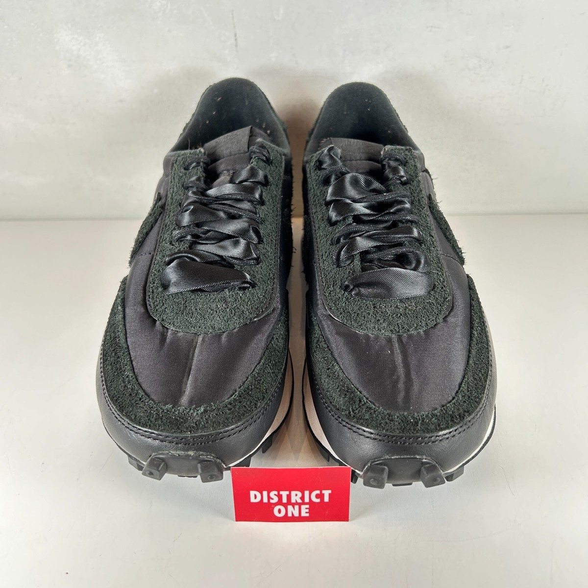 23.5 SACAI × NIKE LDV WAFFLE TRIPLEBLACK Nike x sacai 'LDV Waffle' Release Date. Nike SNKRS