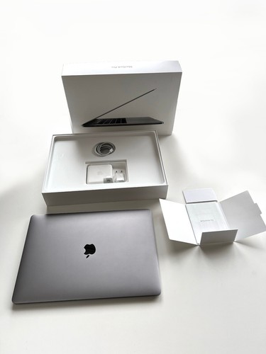 15” MacBook Pro (2018) - 2.9 GHz 6-Core i7 - 16GB RAM - 512GB SSD - OVP - Bild 2 von 2