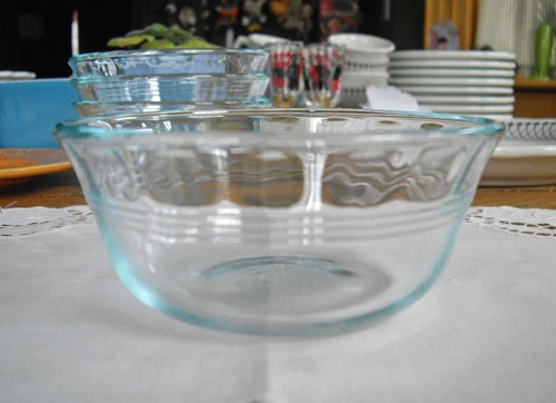 Pyrex Blue Tint Glass 4 3/4" Custard Bowl  464 ~
