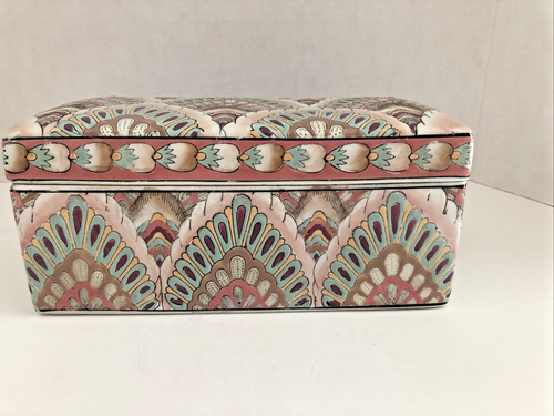 Vtg Macau Trinket Box w. Lid Porcelain Hand Painted Scallop Design - Stamped - Picture 6 of 12