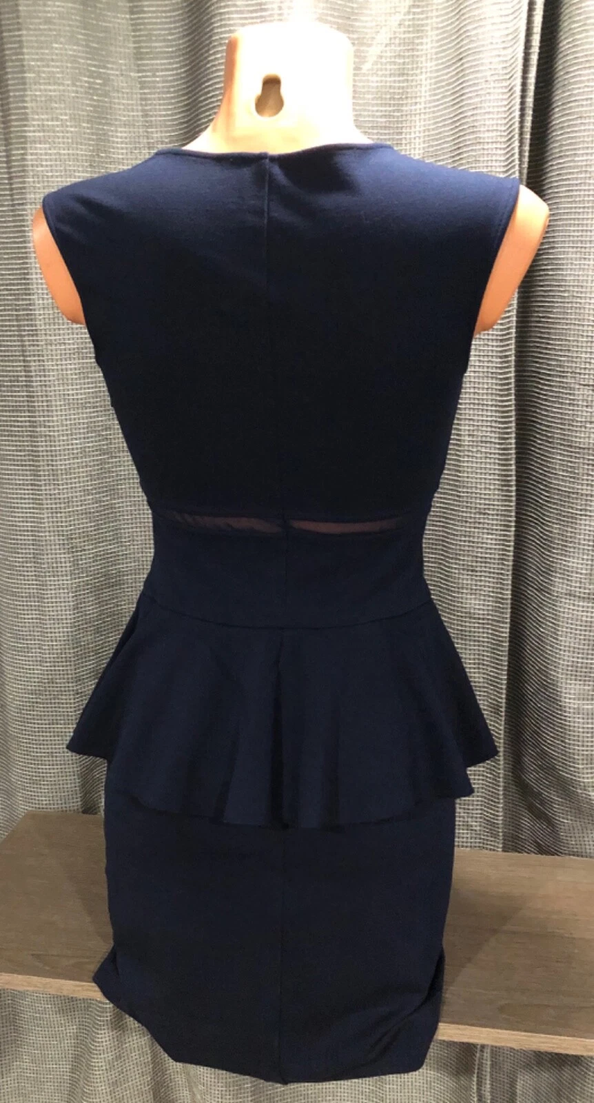 UNDERCOVER Abito nuovo $98 Victoria’s Secret Moda Intl’ blu navy ponte maglia e rete peplo 4