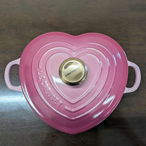 Le Creuset Heart Cocotte D'amour 20cm 2qt Berry Pink Cast Iron Japan New in Box - Picture 4 of 9