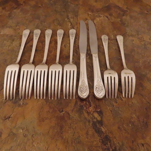 IS Jubilee Set of 9 Knives & Forks Wm Rogers Vintage Silverplate Flatware Lot A - Picture 5 of 5