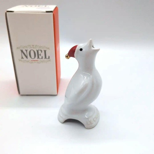 Sombrero de Papá Noel Le Creuset Pie Bird 9 cm Hornear Tarta Blanca Embudo Gres - Imagen 1 de 5