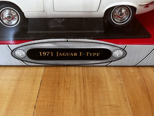 Road Signature 1971 Jaguar E Type bianca confezione originale 1:18 - Foto 2 di 9