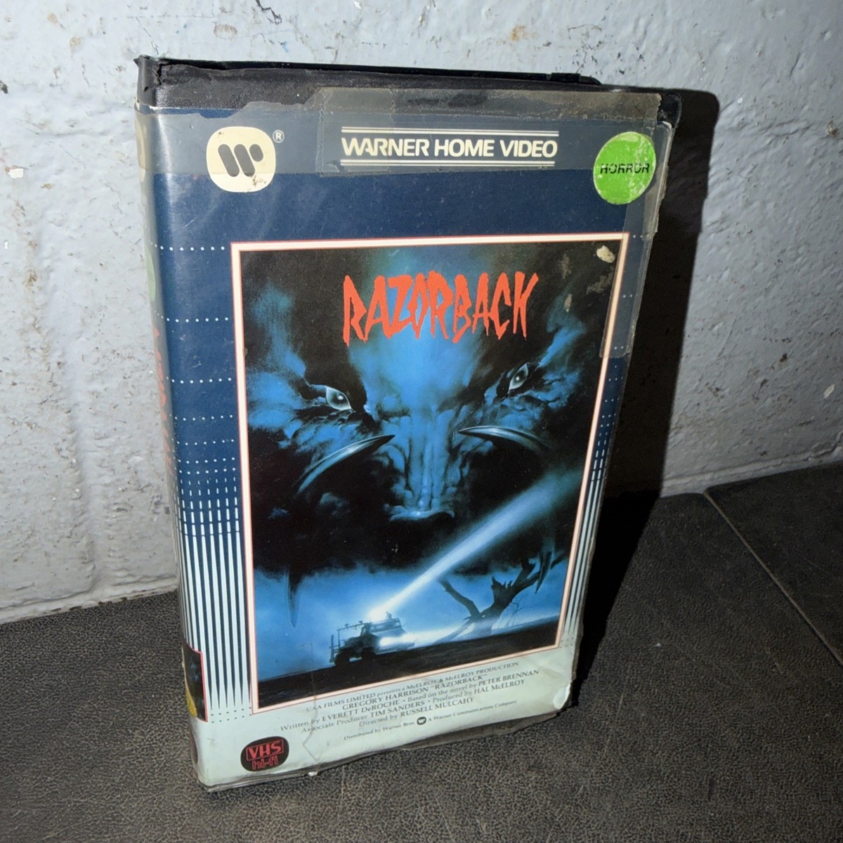 RAZORBACK (VHS) Clamshell Warner Home Video 80'S HORROR