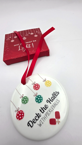 Bola de pepinillo adorno de Navidad cubierta de cerámica los pasillos con bolas de pepinillo caja de regalo - Imagen 4 de 12