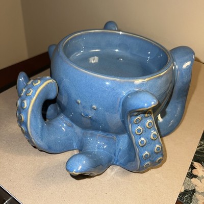 Bath and Body Works Octopus 3 Wick Candle Holder Ceramic Blue 9in wide 4in tall