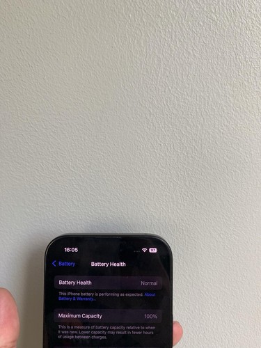 Apple iPhone 15 128GB, Black, Unlocked, 100% Battery Health. - Afbeelding 5 van 6