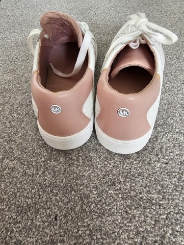 Zapatillas Michael Kors Talla 5.5 Rosa Blanco - Imagen 5 de 7