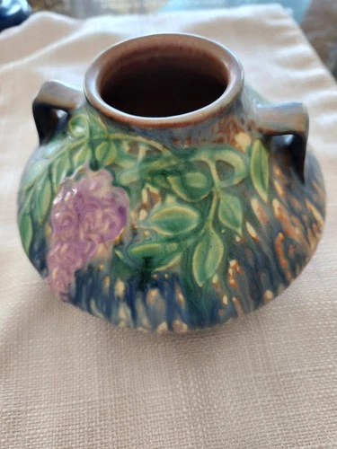 Roseville pottery Wisteria 4" Jug Vase in blue