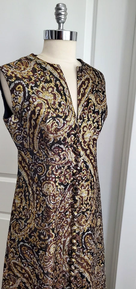 Vintage Dynasty Hong Kong 60's Gold Silver Black Lurex Brocade Hostess Gown 6/8 - Image 3 of 4