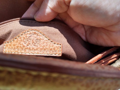Cartera Tommy Bahama de cuero Tapiz Island - Imagen 5 de 12