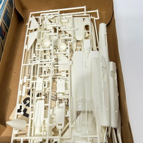 US Airfix F-15 A/b Eagle White Plastic 1/72 Scale  Model Kit Fighter Jet - Picture 8 of 10
