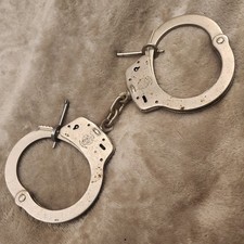 Smith & Wesson M-100 Handcuffs w/ Two Keys - Qwik Ship!