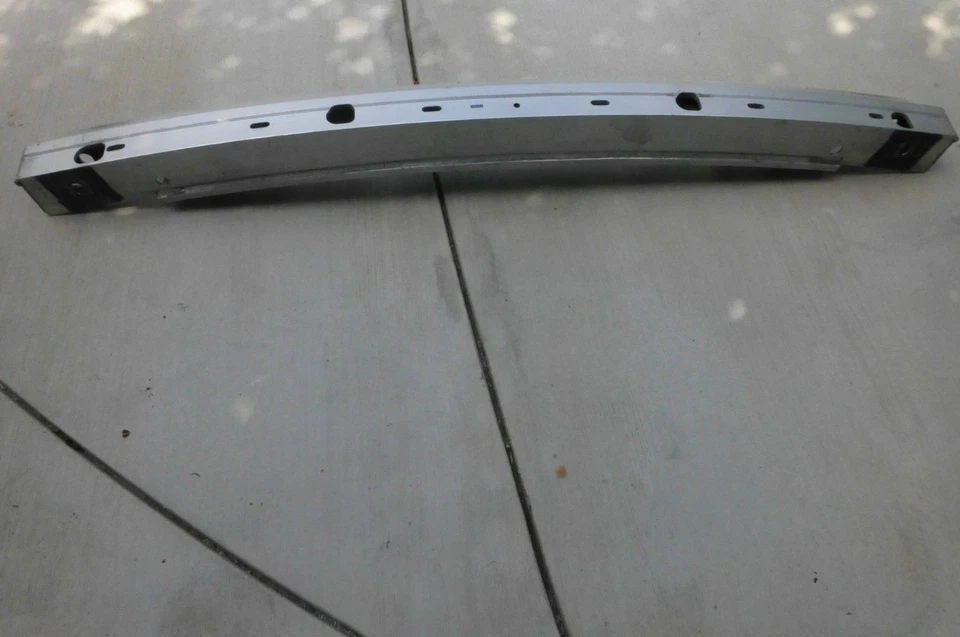 Soporte de viga de refuerzo de parachoques trasero Bentley Arnage 2001-2004 PT55386PD OEM OE Foto 3 de 4