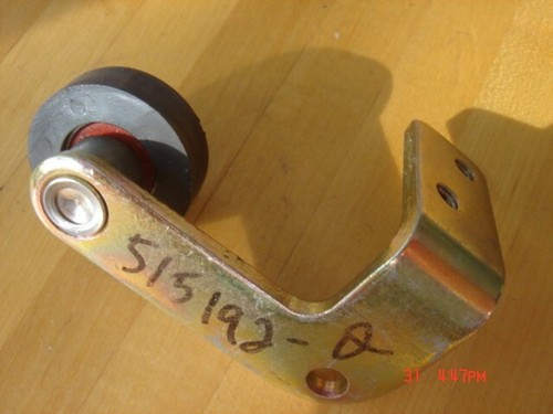 Stanley Dura-Glide LH Fixed Panel Bottom Guide w/ 1-7/16” Roller 515192L - Picture 2 of 2