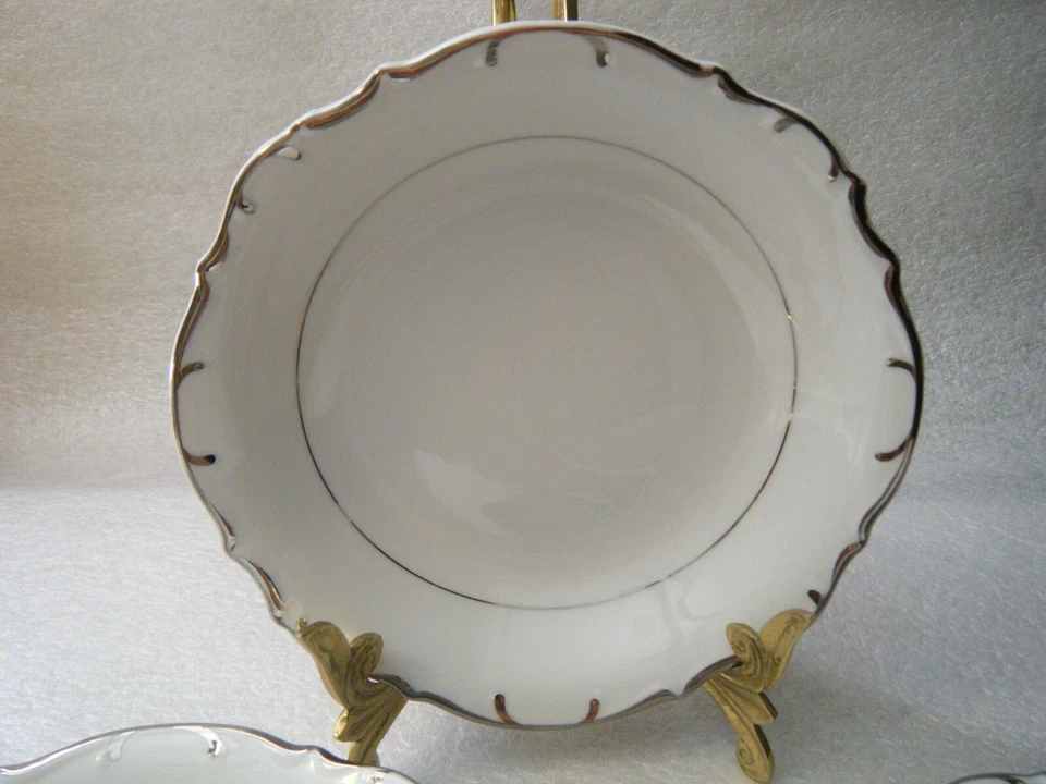 6 tigelas de sopa ou cereais Bristol Nobility Fine China 7 7/8" branco e prata - Imagem 2 de 4
