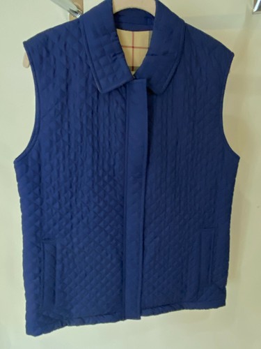 BURBERRY NAVY QUILTED VEST SZ LG