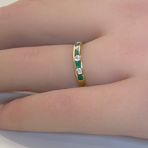 Anillo de eternidad de diamantes esmeralda de oro amarillo de 18 quilates - 2,7 gr - talla J 1/2 - Imagen 3 de 5