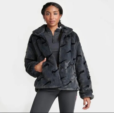 美品✨ナイキ フェイクファー Sportswear Plush Jacket Nike Sportswear Plush Grey Faux Fur Jacket | Zumiez