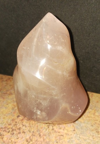 ๐ Lavender Rose Quartz Flame - Picture 8 of 10