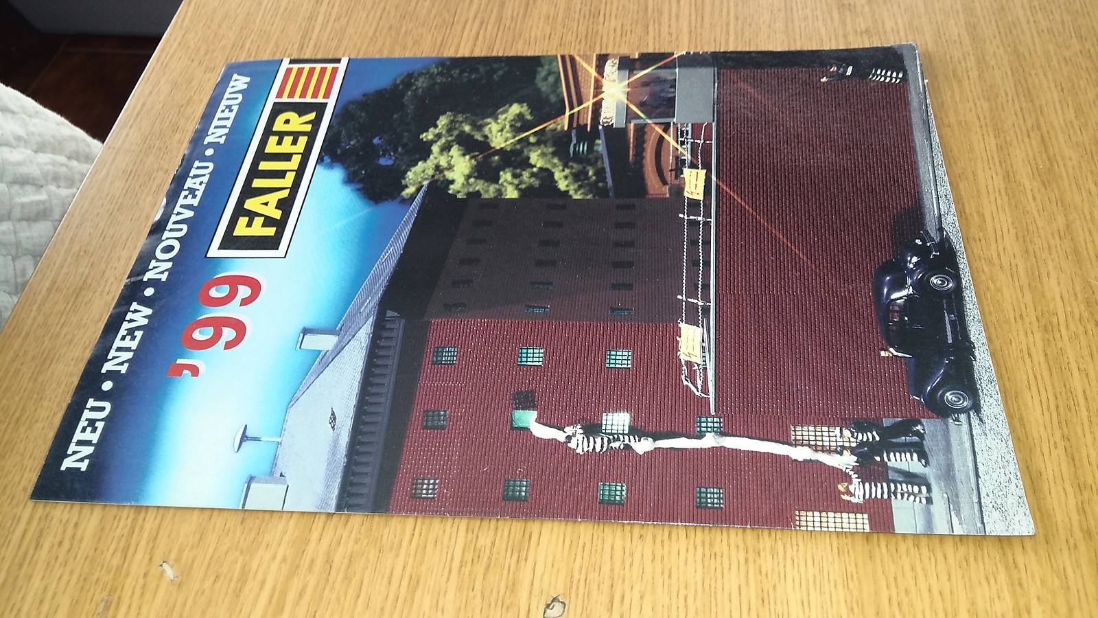 Picture 1 of 1