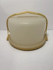 Tupperware  3 piece Cake Carrier 624-15, 683-2, 684-2 Golden Yellow