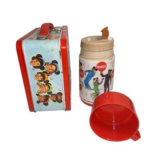 Walt Disney's New Mickey Mouse Club Metal Lunch Box w/Thermos Aladdin 1977 Nice! - Picture 3 of 6