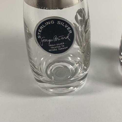 2 Vintage GEORGES BRIARD Mini Glass Carafes & Stoppers, Sterling Silver Floral - Picture 10 of 12
