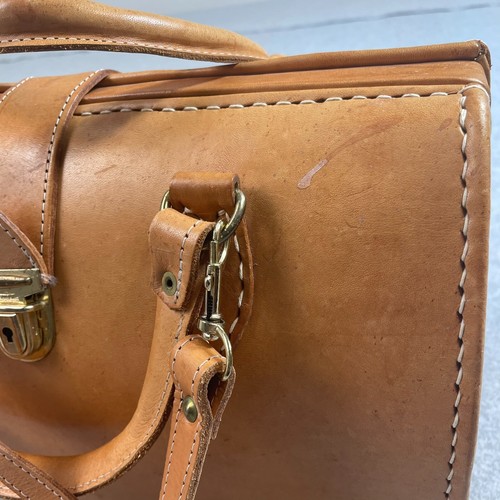 Vintage MR Canoa Doctors Bag Leather Brown Argentina Purse Strap Heritage READ - Picture 8 of 20