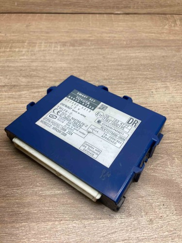 89990 47050 232500 5213 Denso Toyota Prius Smart Key Module Control Unit - Picture 2 of 7