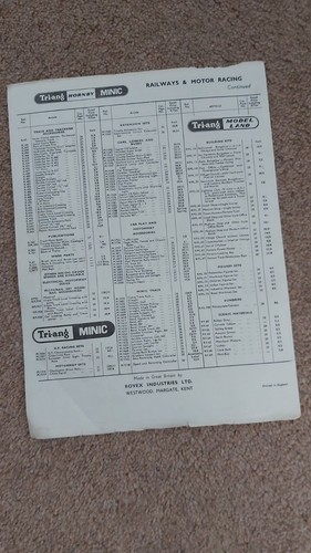 TRIANG HORNBY MODEL RAILWAY CATALOGUE 17TH EDITION 1971 and model railways and m - Picture 3 of 9