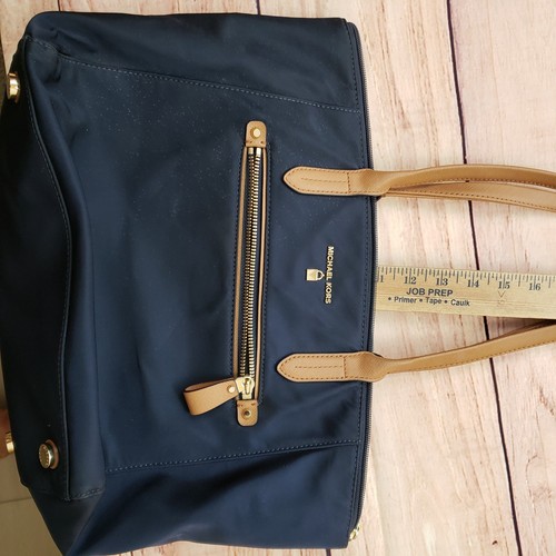Borsa Michael Kors Kelsey blu marrone tracolla media tote bag design nylon - Foto 13 di 17