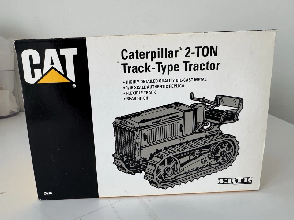 Tractor ERTL Caterpillar 2 toneladas tipo oruga escala 1:16 fundido a presión 2438: caja original Foto 2 de 4