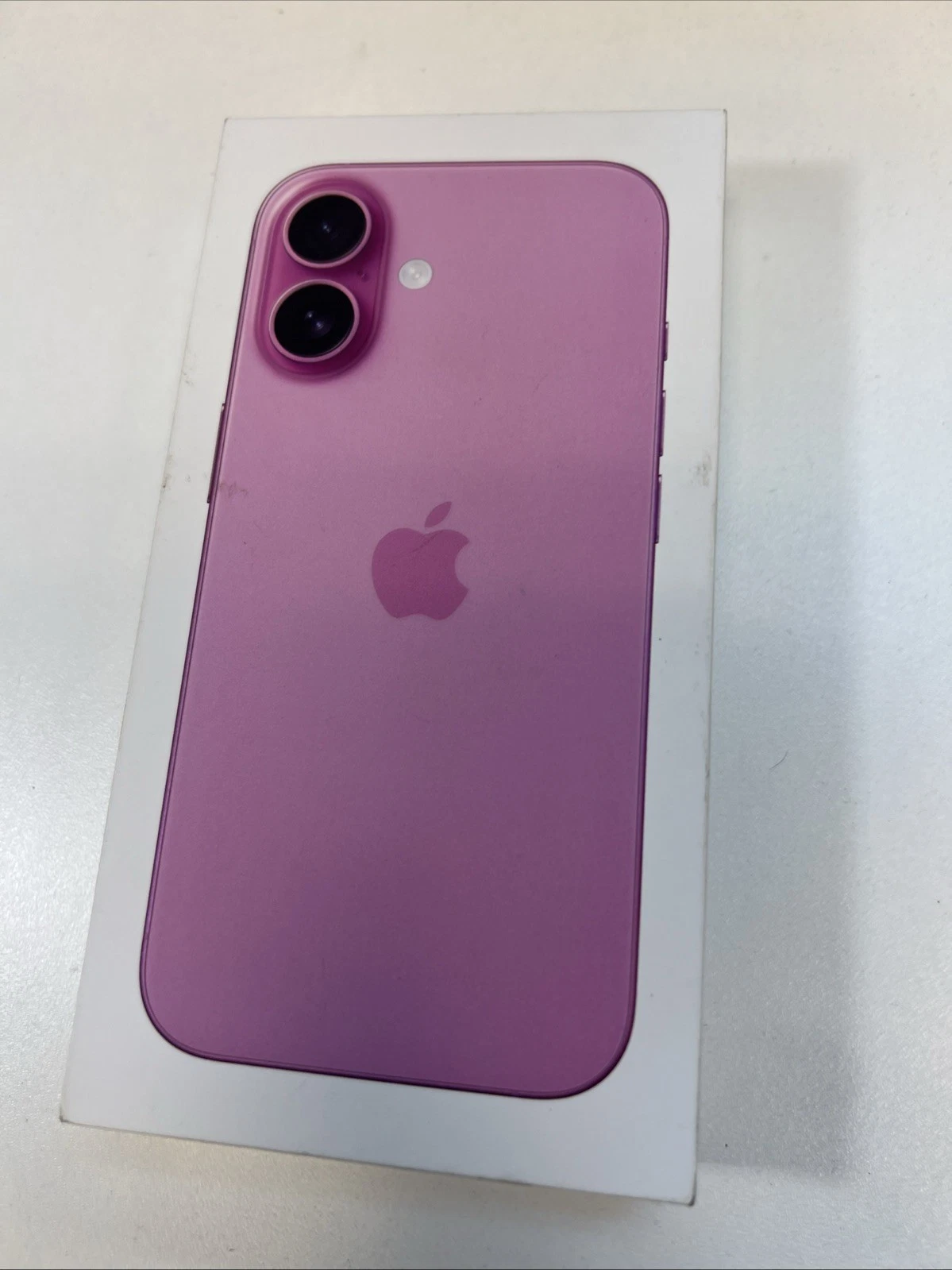 iPhone 16 128GB — Open Box, Unused (AT&T Locked) thumbnail 7