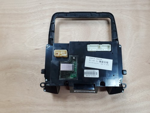 2001-2007 Toyota Highlander Manual AC Climate Control Dash Bezel 84010-48260 - Picture 6 of 6
