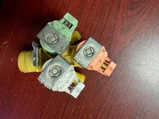 Wascomat 471823678 Washer INLET VALVE 220/60 3WAY 1/2IN W/RES W720 [Used]