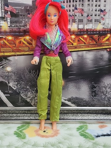 Vintage 1986 Hasbro Jem & the Holograms 2nd Edition KIMBER Dressed Fashion Doll - Picture 6 of 24