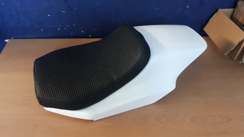 ALMOHADILLAS PLANAS HECHAS A PEDIDO, STREET TRACKER, XR / KNIGHT STD NEGRO REDMAX - Imagen 19 de 31