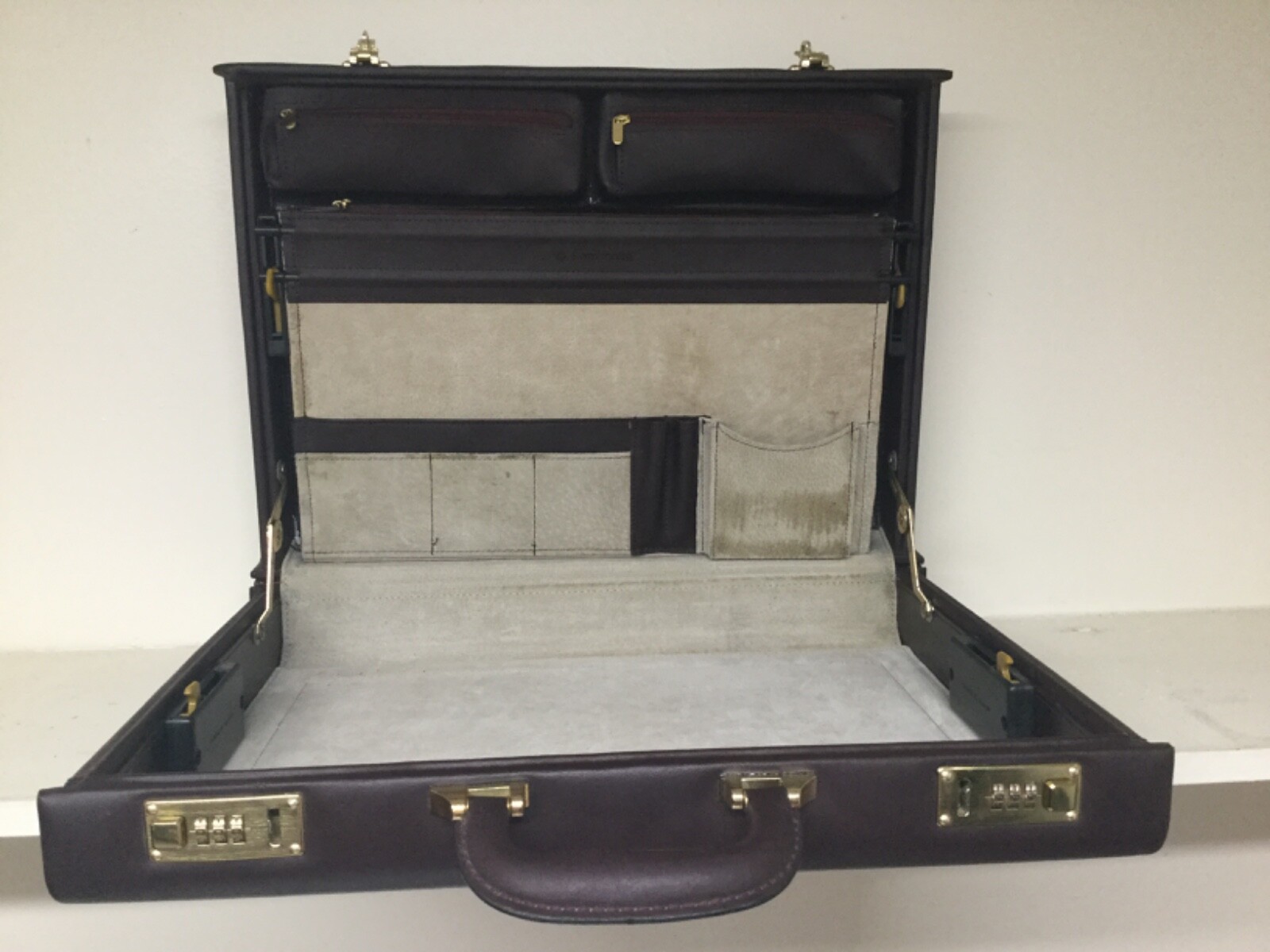 Samsonite Brown Leather Briefcase Combination Lock Gem