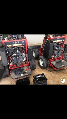 Toro Compact Utility Loader 320-D Kubota D722 Diesel 3 Cylinder Service Kit - Picture 2 of 3