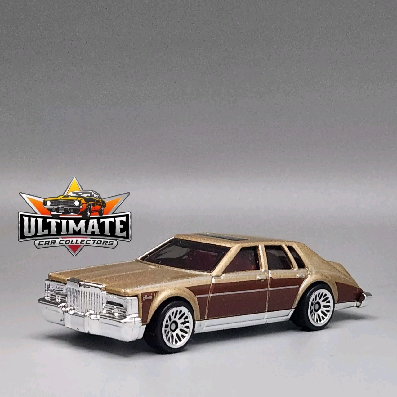 1982 82 Cadillac Seville Collectible 1/64 Scale Diecast Model Collector Car