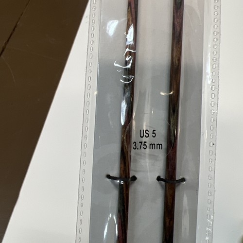 Deborah Norville Wood KNITTING NEEDLES Size Us 5 , 3.75mm    14” - Picture 2 of 7