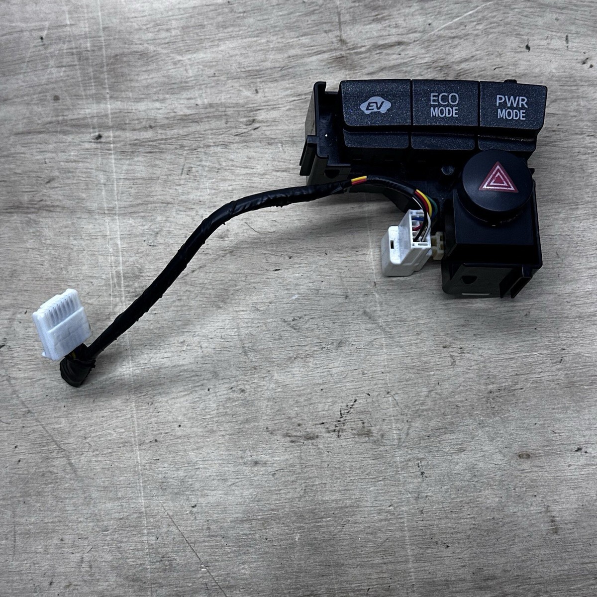 ‪ෆ‪.*・゜ 12-15 TOYOTA PRIUS CONSOLE HV ECO HAZARD SWITCH 75D808 OEM With