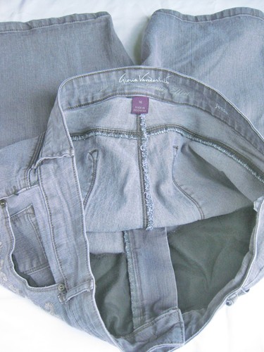 Gloria Vanderbilt Jessa Shorts Womens 16 Slimming Gray Embellished Front Cute - Picture 4 of 8