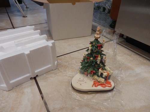 Goebel Hummel Christmas Surprise Limited Edition Music Box Ceramic 1998 VTG - Picture 5 of 10
